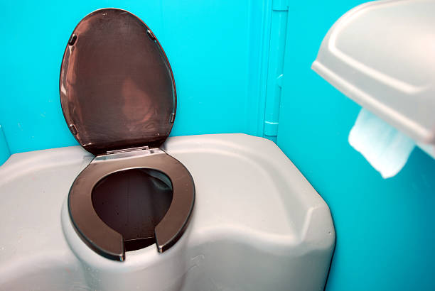 Porta potty delivery and setup in Crystal Falls, MI
